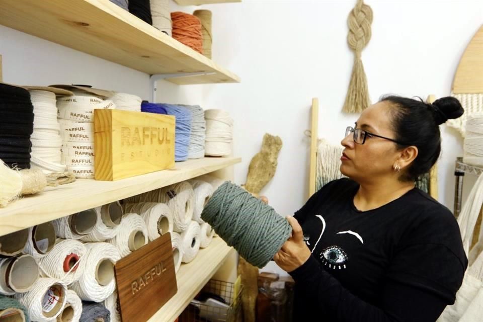 Ofrecen capacitación y empleo a ex reclusas - REFORMA