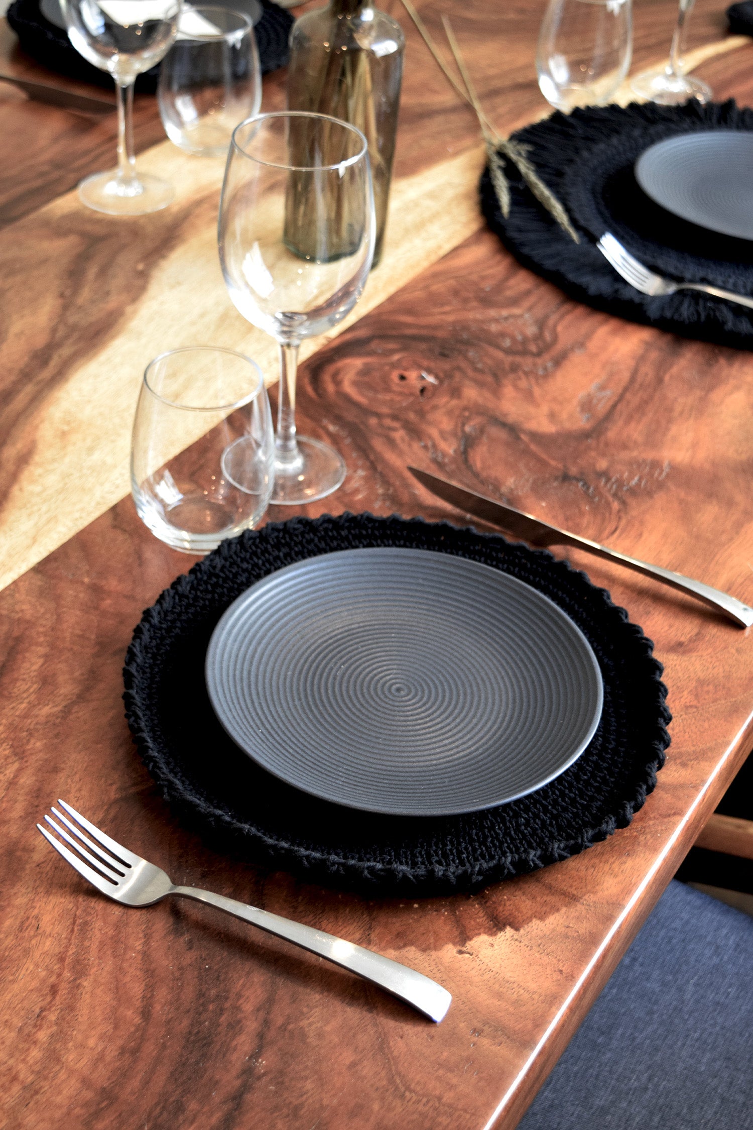 Mantel Tejido Negro (Flecos y sin flecos)