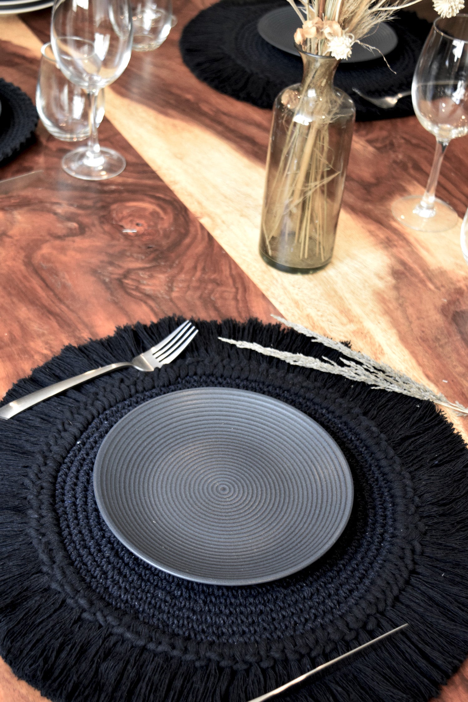 Mantel Tejido Negro (Flecos y sin flecos)